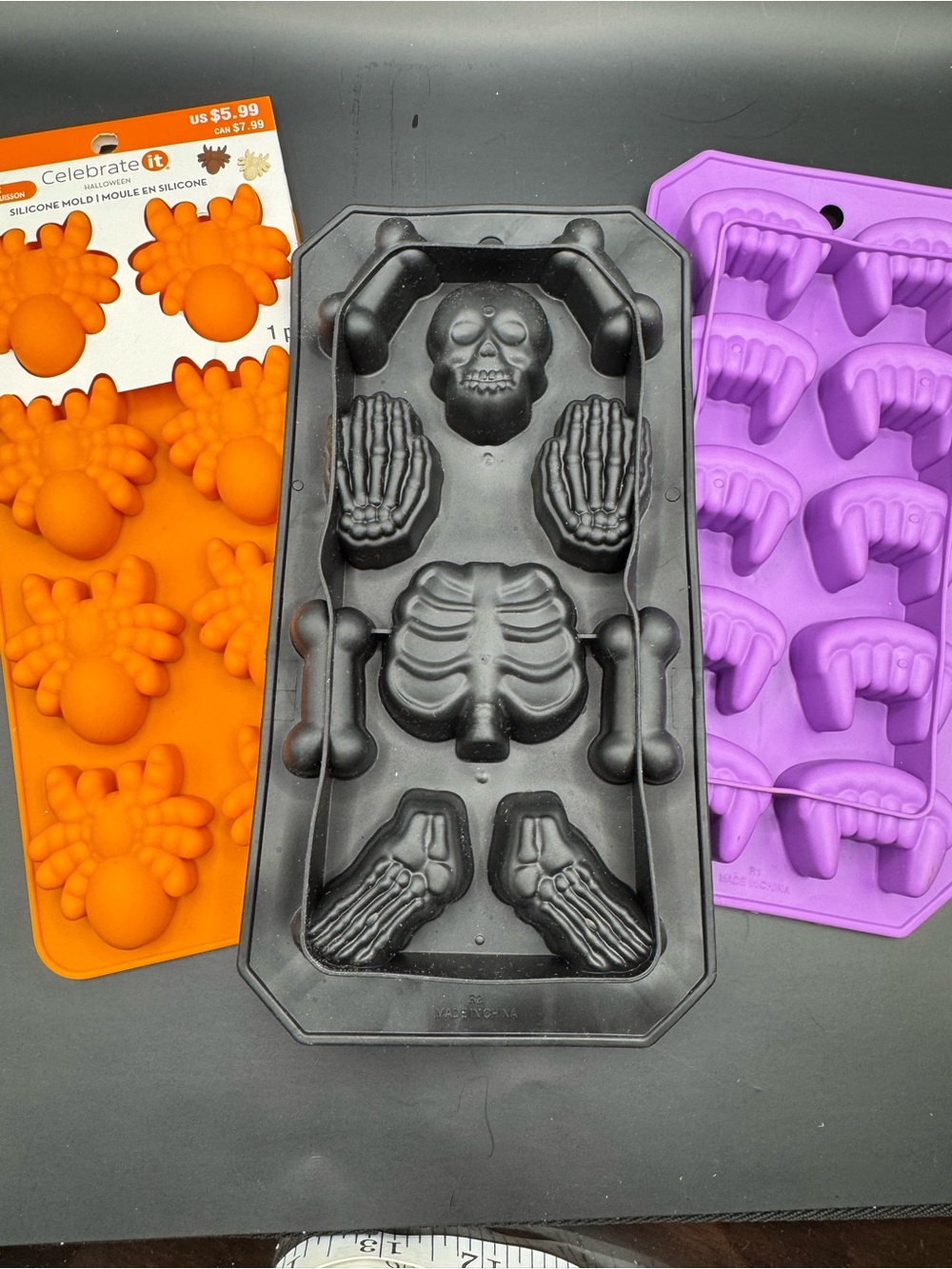 Halloween Baking Mold Lot Skeleton Bones Vampire Fangs Spider Silicone 3 Pc by